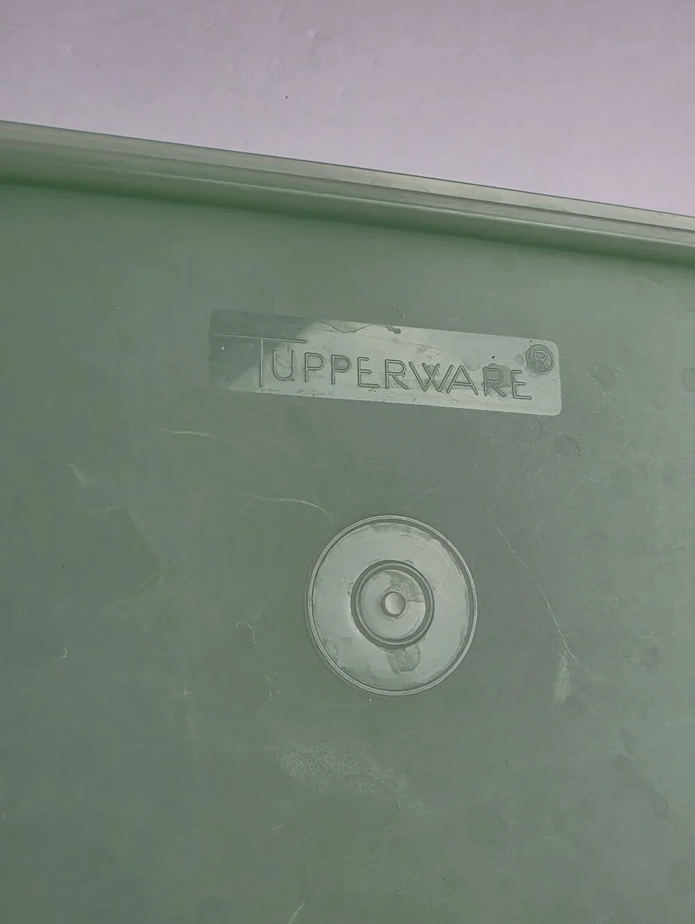 Tupperware 782-6 Jadeite Green Vtg. Celery Refrigerator Keeper with Lid and Grid